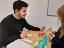 student w roli kasjera