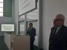 Prodziekan Błażej Szepietowski i dziekan Marcin Marciniak