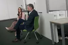 studentka WPiA UG Anna Brodowska; Zastępca Rzecznika Finansowego dr hab., Marcin Kawiński, prof. SGH