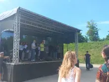 dziekani otwierają imprezę