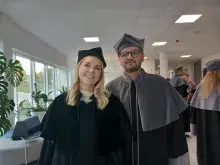 dr Karolina Baranowska z promotorem prof. Markiem Józefowiczem