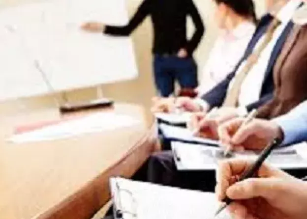 Szkolenia dla pracowników oraz doktorantów z zakresu publikowania prac naukowych